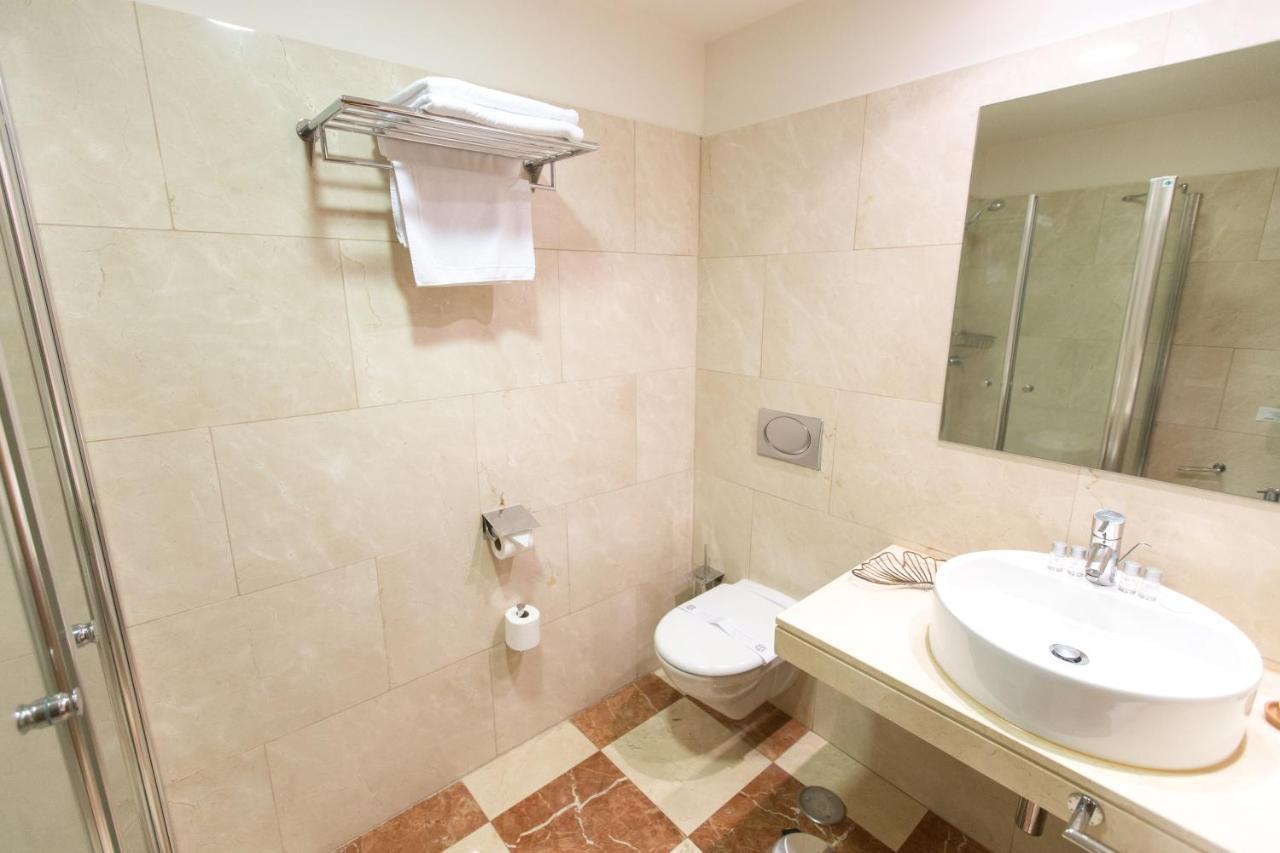 Hotel Garelos Betanzos Exterior foto